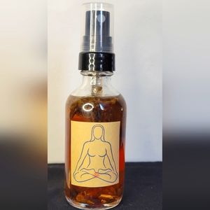 Root chakra herbal body spray 4oz.